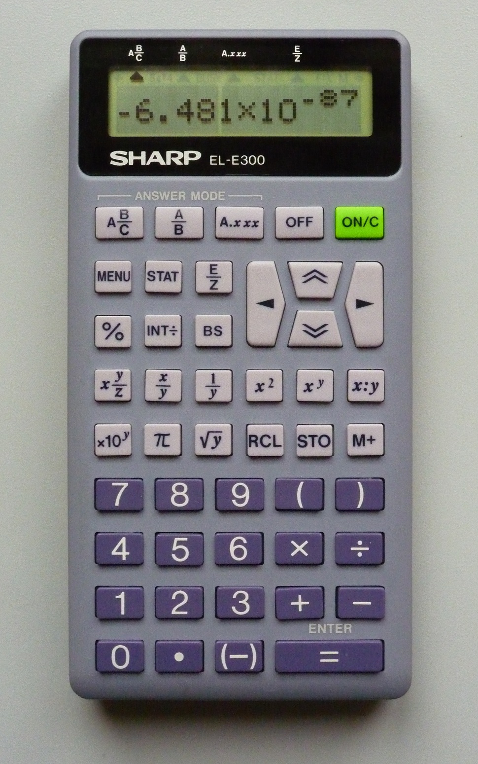 SHARP – Le Rayon des Calculatrices