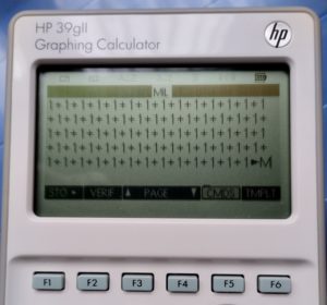 Texas Instruments TI-83 Plus Calculatrice Graphique programmable  (l'emballage et Les Couleurs Peuvent Varier) : : Fournitures de  bureau