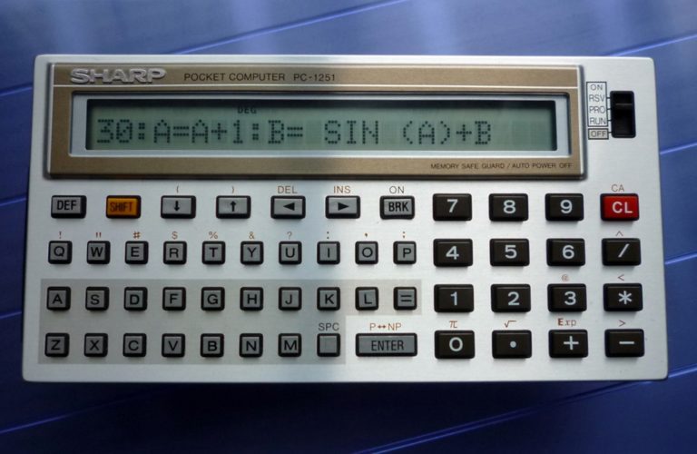 POCKET COMPUTER SHARP PC-1401 Vintage Ordinateur de poche EUR 44,00 - FR